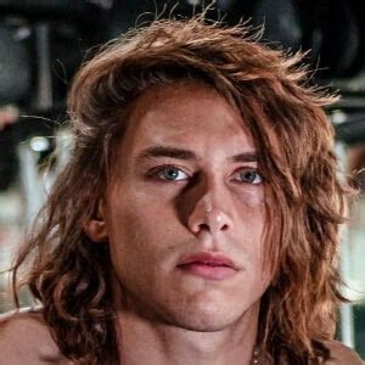 Aldo De Nigris - Bio, Age, siblings, height, Wiki, Facts and Family ·