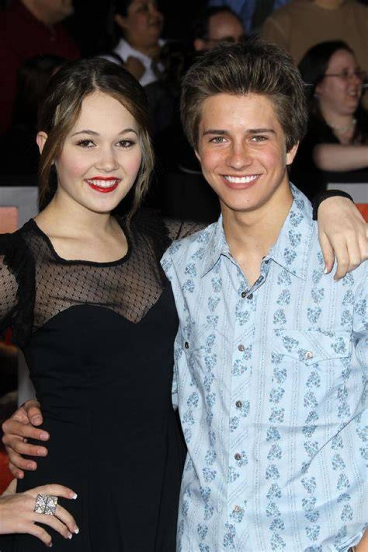 Billy Unger's Marital Status Revealed