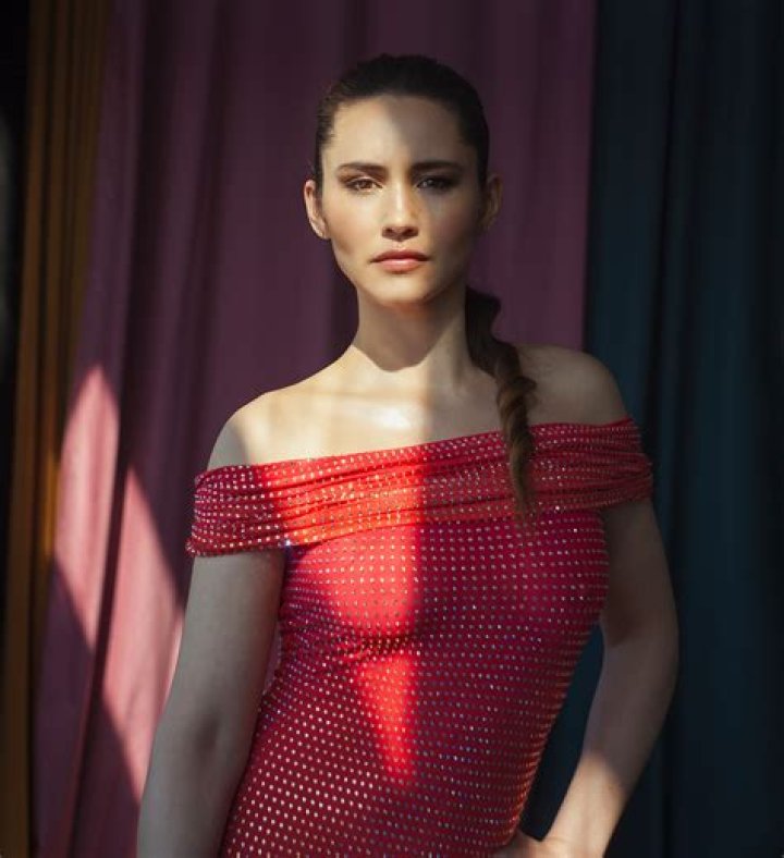 Christina Chong ·