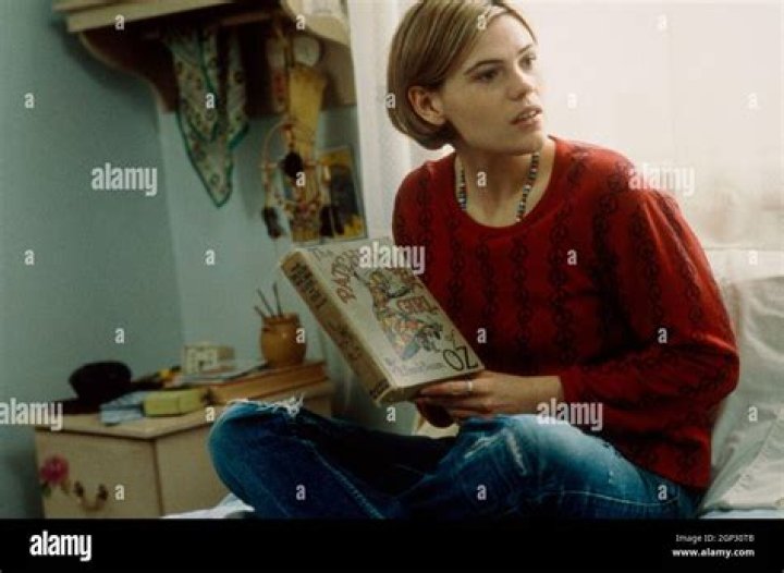 Clea DuVall Biography, Girl Interrupted, Age, Partner, Movies and Net Worth
