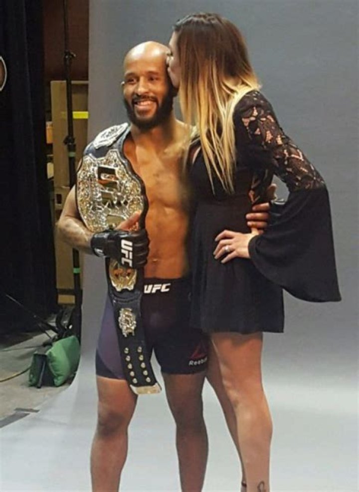 Demetrious Johnson- Wiki, Wife, Net Worth, Height ·