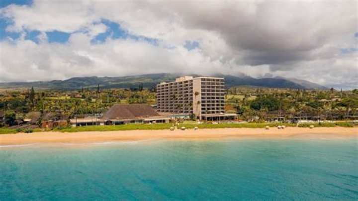 Did Royal Lahaina Resort Burn Down?
