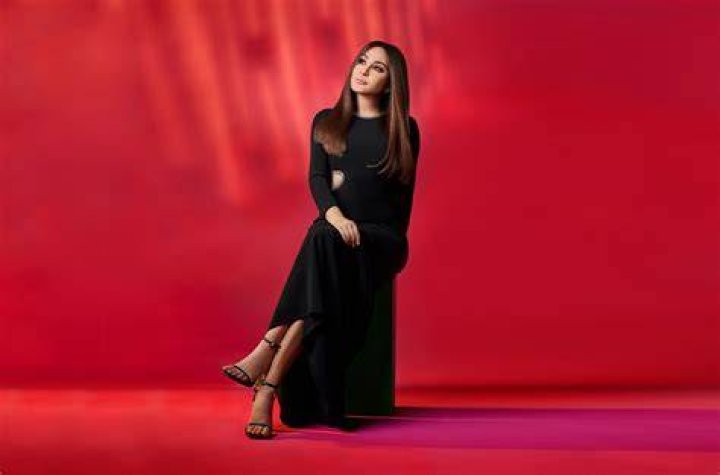 Elissa - BlogPaper