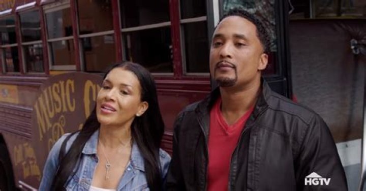 HGTV fans are "so glad" to see DeRon Jenkins' ex-wife on Fix My Flip