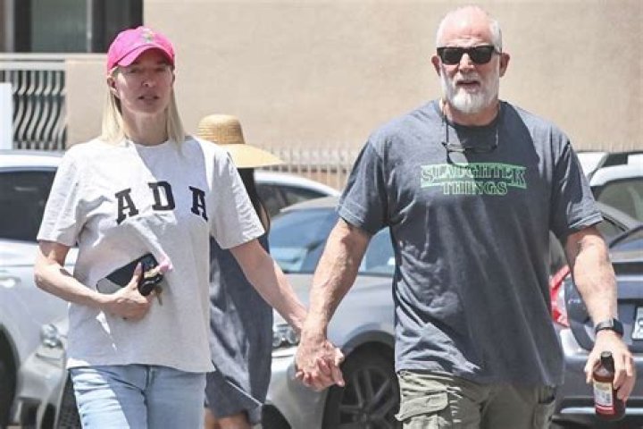 Is Erika Jayne dating again? 'RHOBH' star trolled as she steps out with mystery man in Las Vegas
