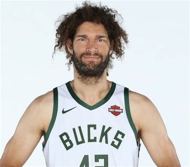 Is Robin Lopez Married?