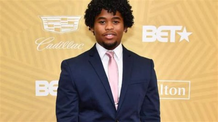 Isaiah John Wiki, Girlfriend, Height, Net Worth, Siblings, Age