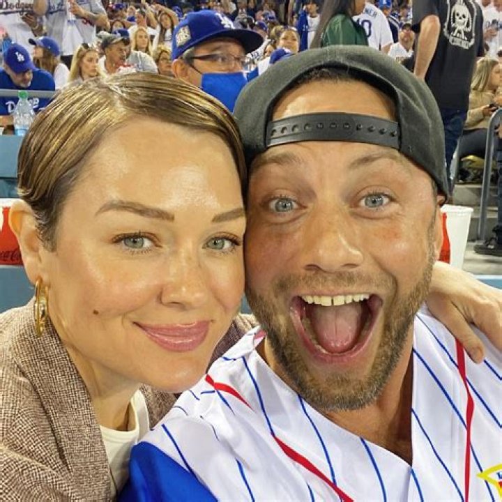 Jonathan Sadowski Is Not Gay Instead He Engaged To Melissa