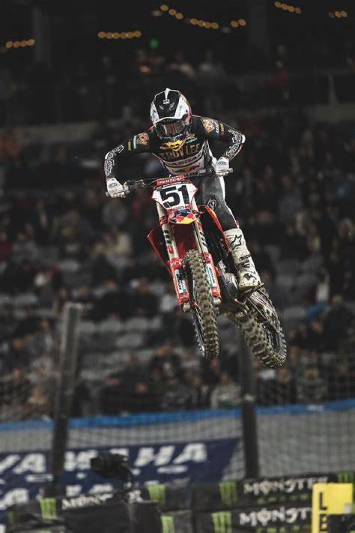Justin Barcia - BlogPaper