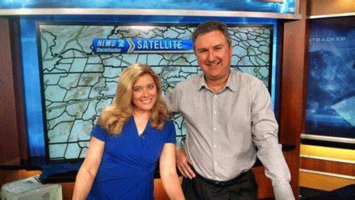 Kelly Cass and husband Chris Bee happily married as they live as family with three children