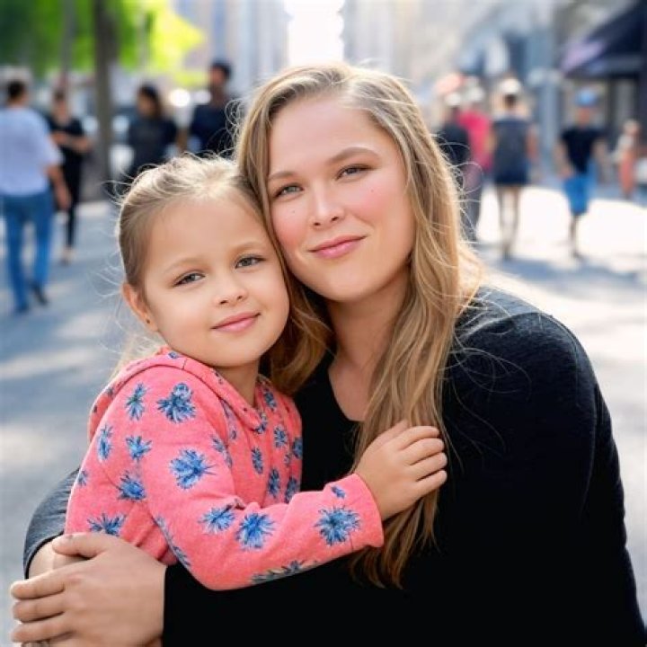 Laakea Makalapuaokalanipo Browne Photos – Ronda Rousey Daughter Age