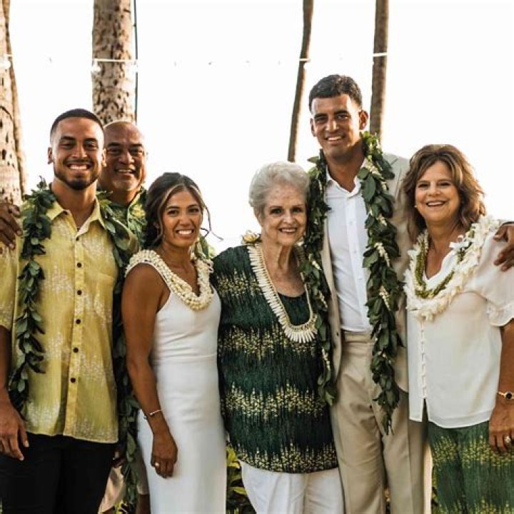 Marcus Mariota Family: Siblings And Parents