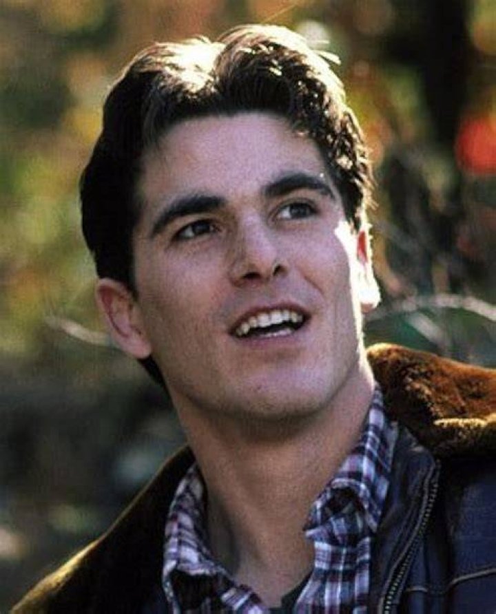 Michael Schoeffling ·