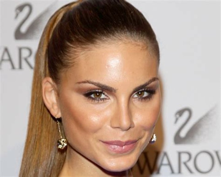Nina Senicar - Bio, Age, Wiki, Facts and Family