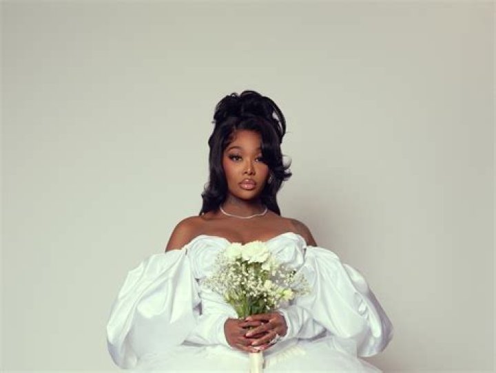 Summer Walker "Over It" Album Stream, Cover Art & Tracklist