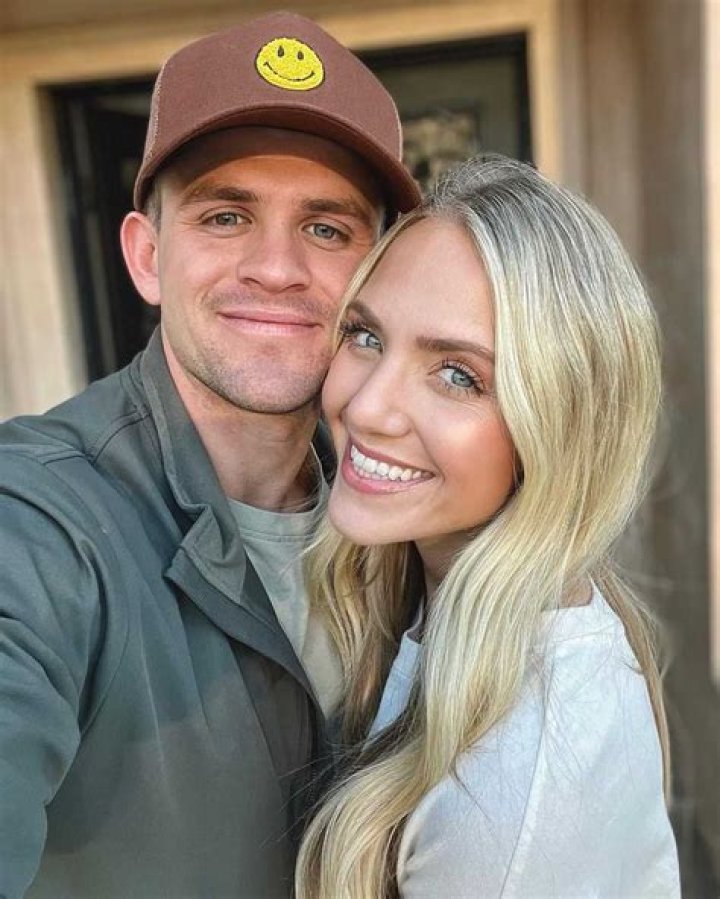The Truth About Savannah LaBrant's Ex-Boyfriend
