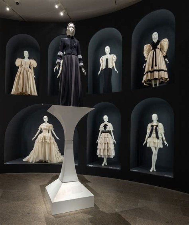 Unlocking The Extraordinary Net Worth Of Karl Lagerfeld: Discoveries And Insights
