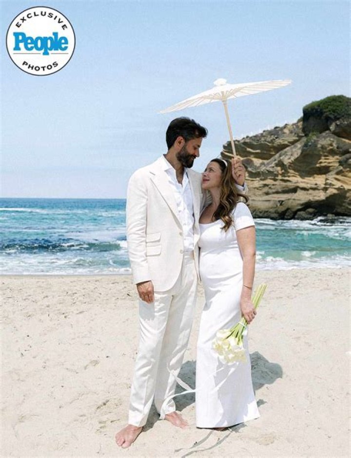 Unraveling Lo Bosworth's Marriage And Personal Odyssey: Discoveries Await