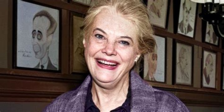 Unveil The Artistic Legacy Of Evie Dorothy Baxter