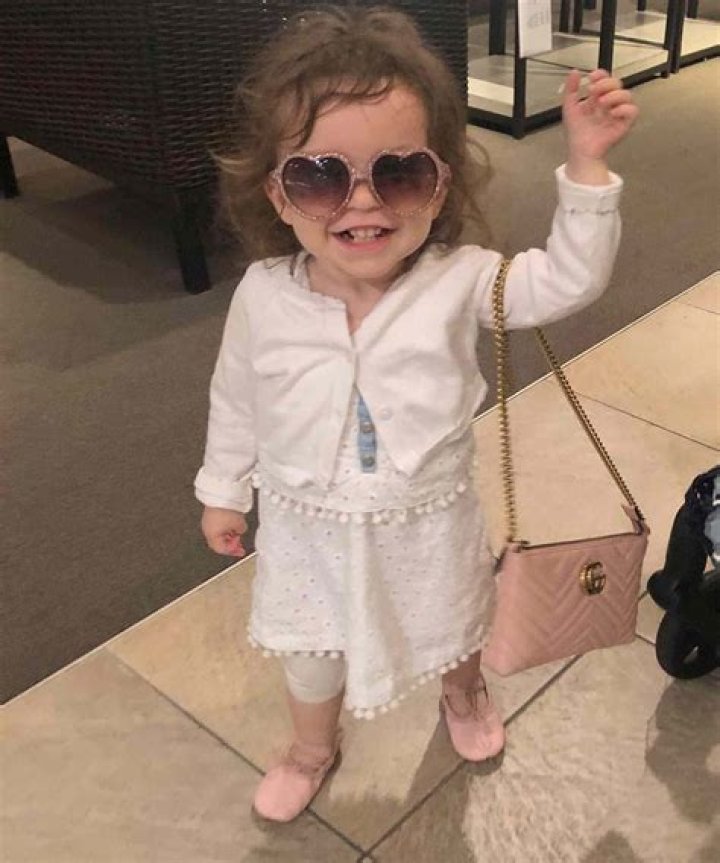 Unveiling Julia's Journey: Lacey Chabert's Daughter Today