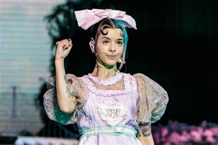 Unveiling The Enigmatic Height And Weight Of Melanie Martinez: Uncover Surprising Truths