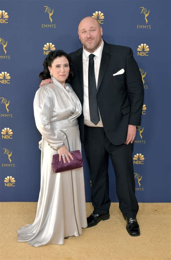 Who is Alex Borstein Dating Now