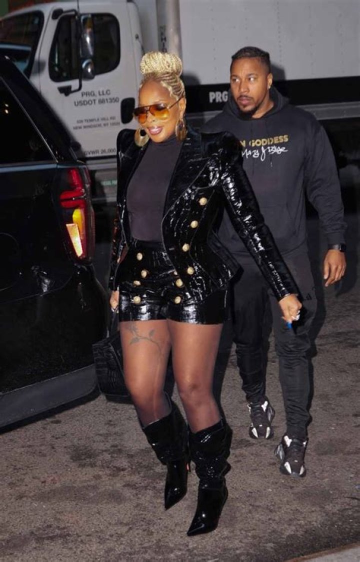 Who Is Mary J Blige New Boyfriend Sterling Shepard? Rapper Reportedly Dating An NFL Player