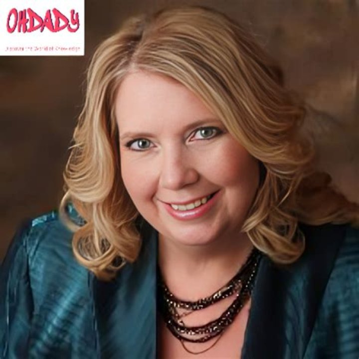 ZestDash | Debbie Higgins- Bio, Wiki, Age, Height, Net Worth, Husband, Career